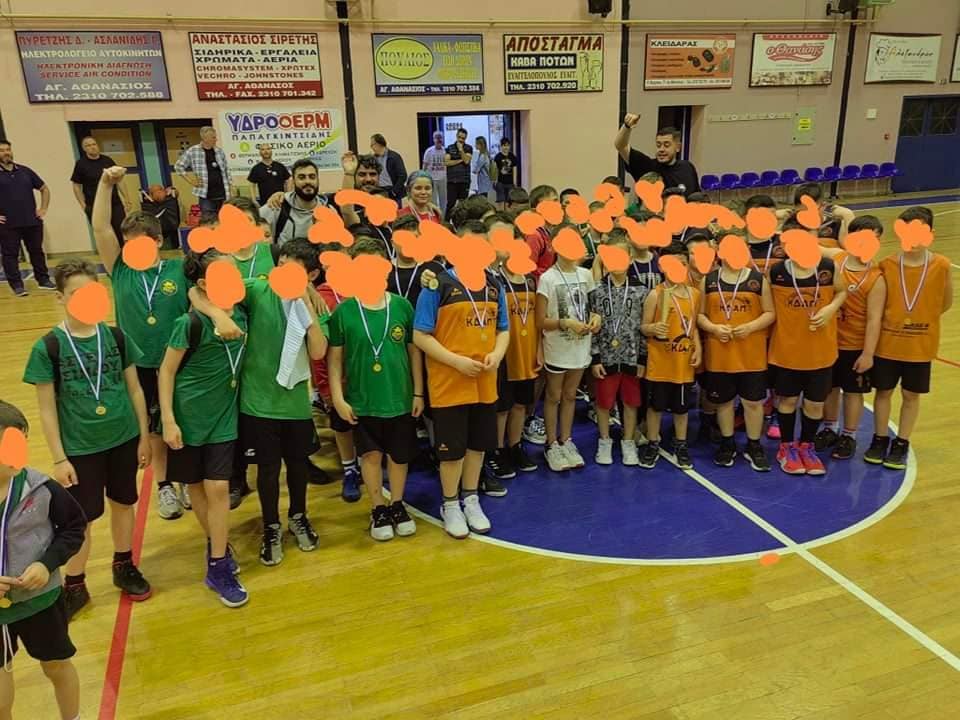 1ο τουρνουά ΜΙΝΙ: Γέμισε χαμόγελα και μπάσκετ το κλειστό Αγίου Αθανασίου