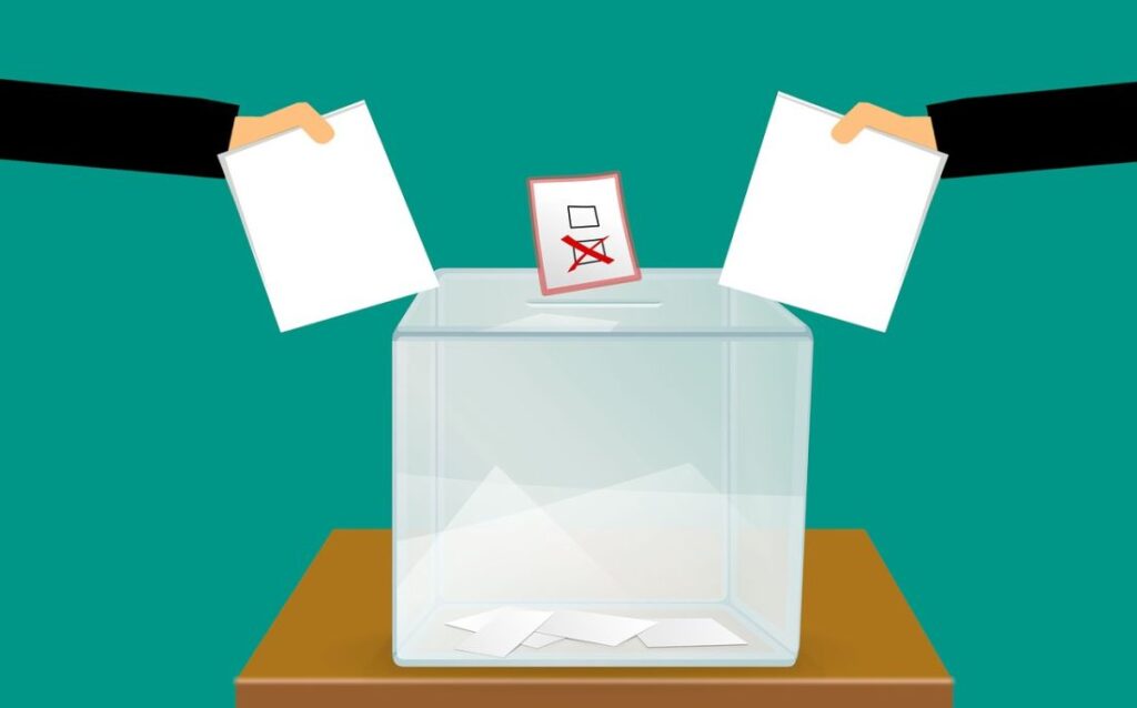 Κάλπες για τις επαναληπτικές αυτοδιοικητικές εκλογές σε 84 δήμους και 6 περιφέρειες