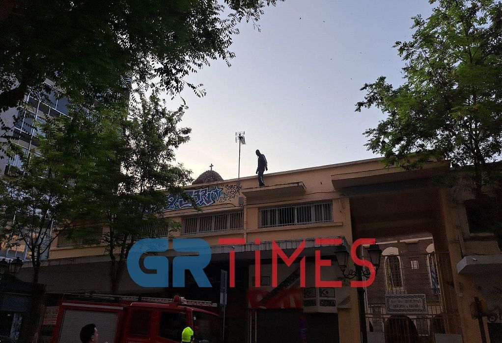 Θεσσαλονίκη: Συνελήφθησαν δύο κουκουλοφόροι που πηδούσαν από ταράτσα σε ταράτσα
