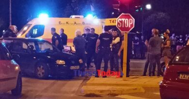 Άγρια καταδίωξη στη Θεσσαλονίκη – Τραυματίστηκαν δύο αστυνομικοί, ο ένας σοβαρά