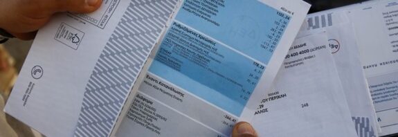 Ηλεκτρική ενέργεια: Ένας στους τρεις καταναλωτές προστατευμένος από τις διακυμάνσεις των τιμών