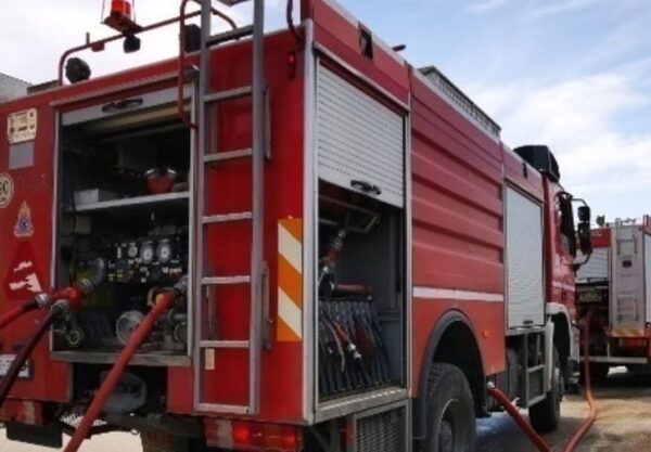 Φωτιά σε επιχείρηση αλουμινίου στα Διαβατά Θεσσαλονίκης