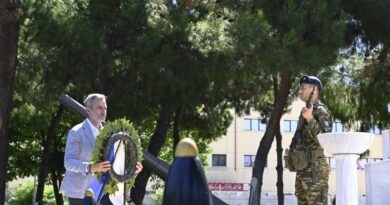 Ζέρβας στο μνημόσυνο για τους πεσόντες στην Κύπρο: «Να αποδοθεί δικαιοσύνη»
