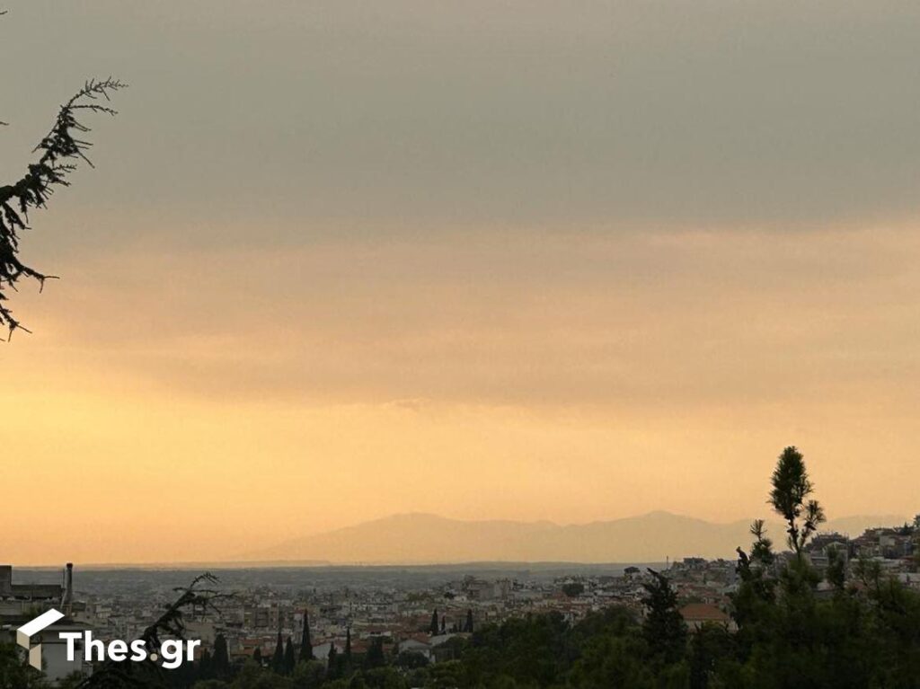 Στο «κόκκινο» η ποιότητα του αέρα λόγω πυρκαγιών – 10 φορές πάνω τα μικροσωματίδια!