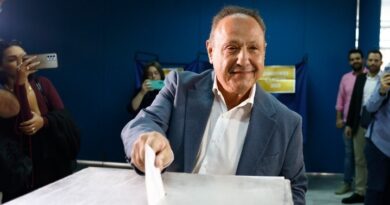 Exit Poll Interview για Politic: Νέος δήμαρχος Θεσσαλονίκης ο Στέλιος Αγγελούδης
