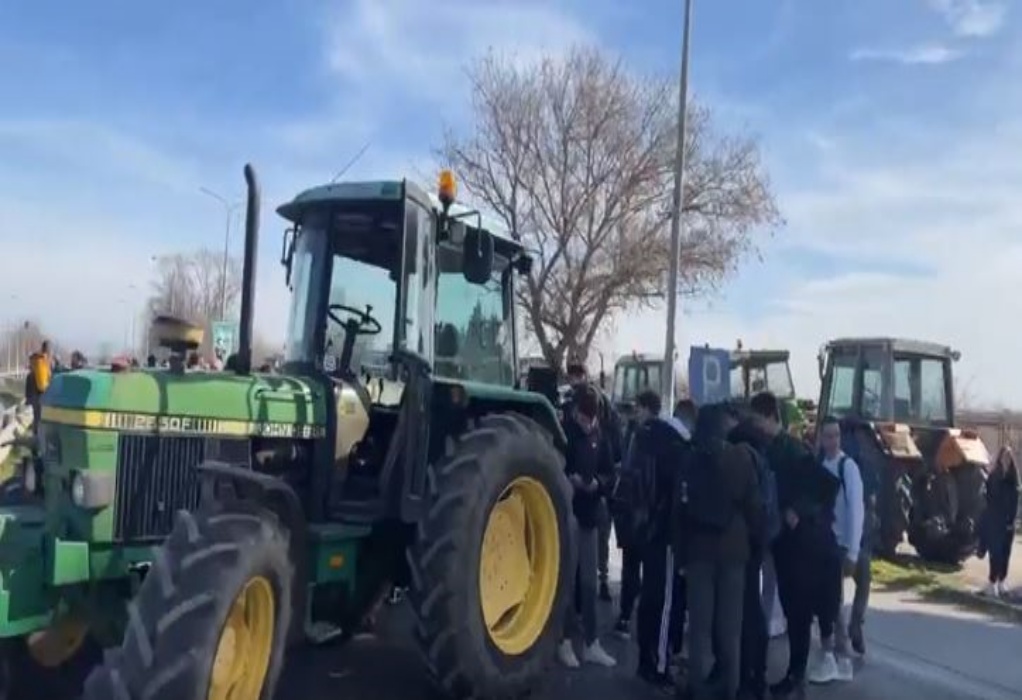 Αγρότες απέκλεισαν συμβολικά την ΠΑΘΕ σε Μάλγαρα και Χαλκηδόνα (vid)