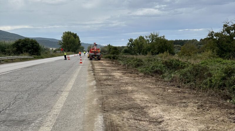 Εργασίες καθαρισμού στα 80 χλμ της π. ΕΟ Θεσσαλονίκης – Καβάλας – Αυτοψία Γιουτίκα (pics)