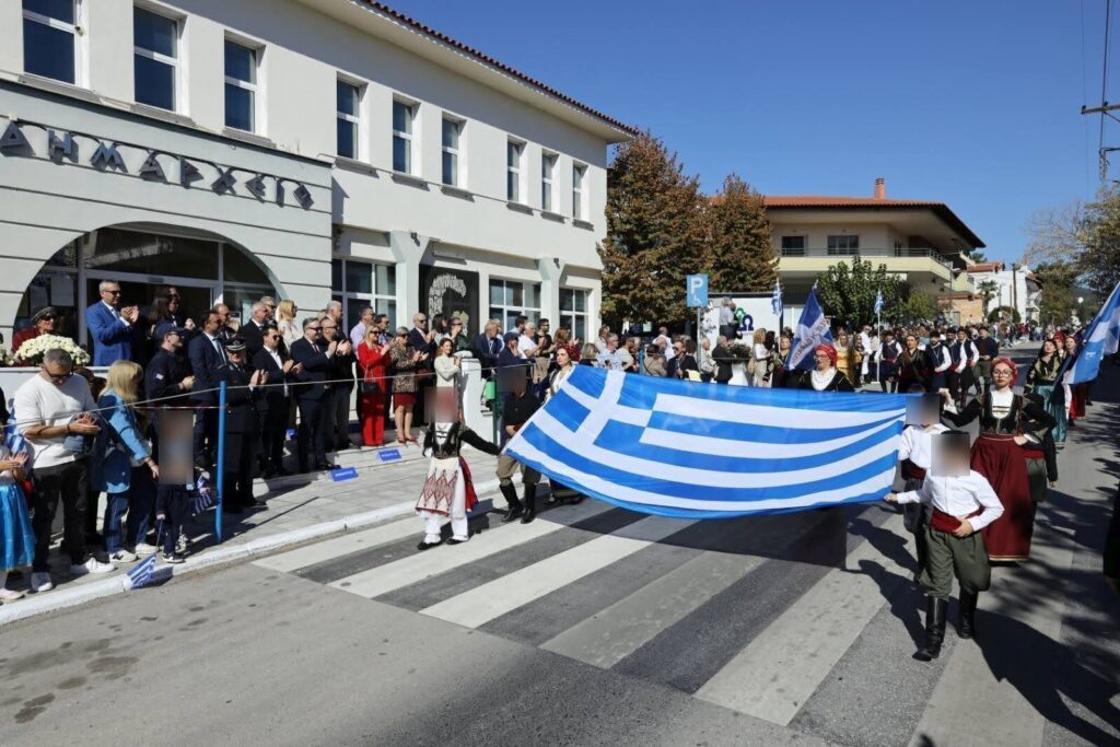 Δ. Ωραιοκάστρου: Με λαμπρότητα εορτάστηκε η επέτειος της 28ης Οκτωβρίου