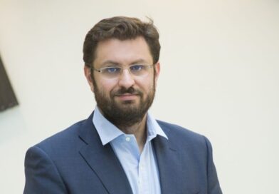 Κ. Zαχαριάδης στον Flash 99,4: "Έχει εκδικητική μανία ο Μητσοτάκης με το δημόσιο"