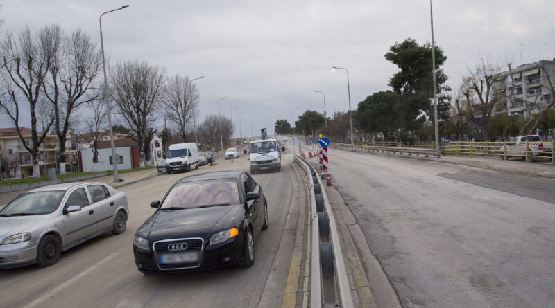 Σε αμφίδρομη κίνηση το ένα ρεύμα της Γέφυρας Δεδροποτάμου (pics)