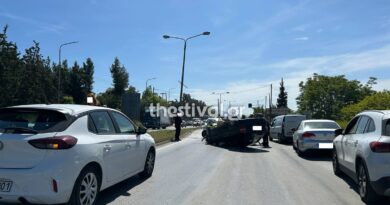Δυτική Θεσσαλονίκη: Σε κρίσιμη κατάσταση οδηγός ΙΧ που τράκαρε σε κολόνα και ανετράπη (vid)