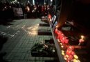 Ένα κερί στην Πλατεία Αριστοτέλους στη μνήμη των θυμάτων των Τεμπών