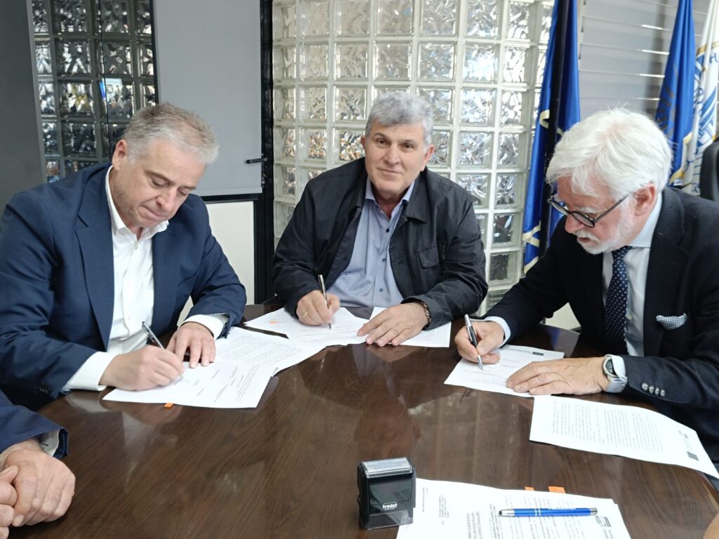 Δήμος Κορδελιού – Ευόσμου: Υπογράφηκε η σύμβαση για την ανάπλαση του πάρκου Ελπίδος