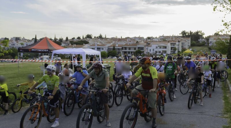 Ποδηλατοβόλτα στο Ωραιόκαστρο έκαναν μαθητές Δημοτικού