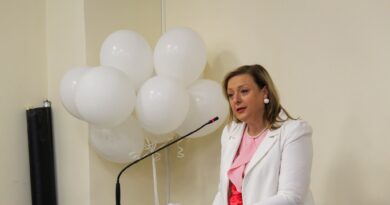 Επιστολή διαμαρτυρίας στα ΕΛΤΑ έστειλε η δήμος Δέλτα Γερακίνα Μπισμπινά (pic)