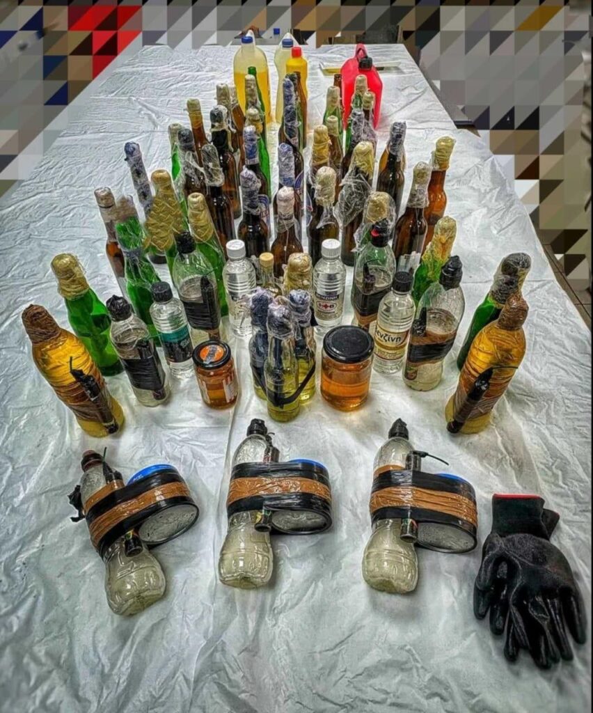 ΑΠΘ: 49 βόμβες μολότοφ εντόπισε η ΕΛΑΣ σε κτίριο της Πολυτεχνικής Σχολής (pics)