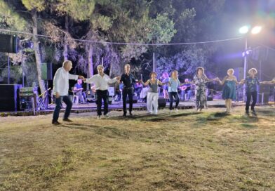 Γλέντι με παραδοσιακούς χορούς και τραγούδια στο Μελισσοχώρι