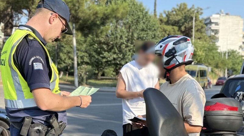 «Βροχή» τα πρόστιμα για κράνος στη Θεσσαλονίκη - 1.850 έλεγχοι σε 9 μέρες