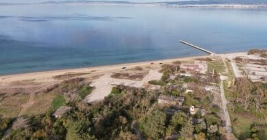 Αλλάζει μορφή η έκταση του κάμπινγκ της Αγίας Τριάδας