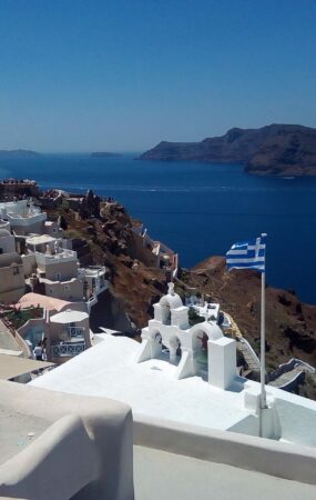 Με οδηγό το Πάσχα «ανοίγει» η σεζόν - Θετικά μηνύματα από Κρήτη, Ρόδο και Σαντορίνη