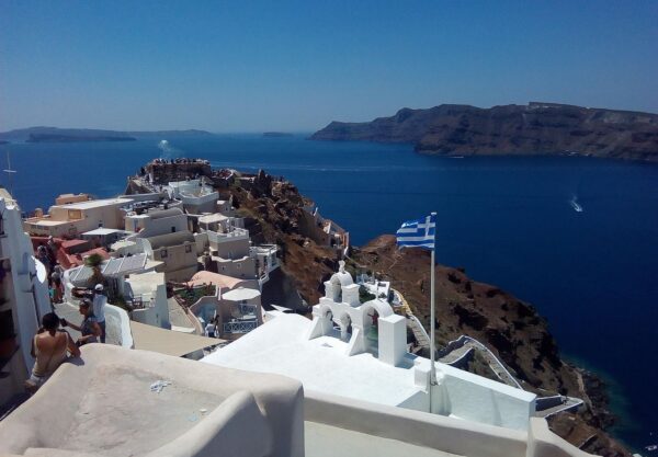 Με οδηγό το Πάσχα «ανοίγει» η σεζόν - Θετικά μηνύματα από Κρήτη, Ρόδο και Σαντορίνη