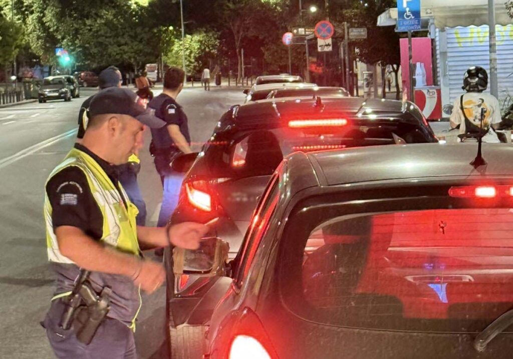 Μεγάλη επιχείρηση της Τροχαίας στη Θεσσαλονίκη - "Βροχή" οι κλήσεις!
