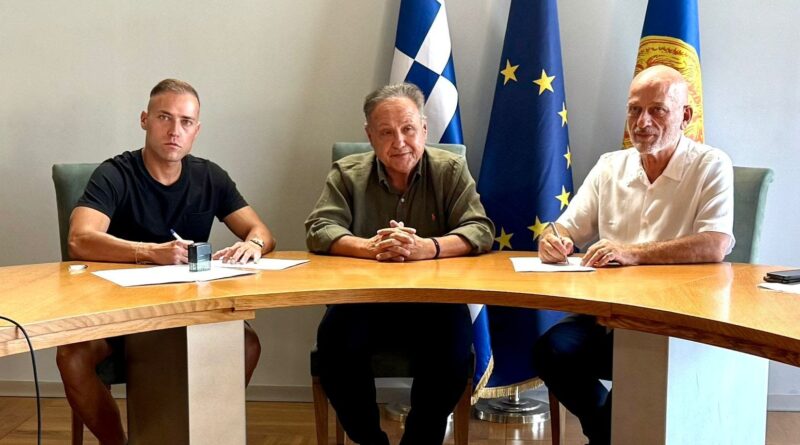 Υπεγράφη η σύμβαση για την ολοκλήρωση της πεζοδρόμησης της Αγίας Σοφίας