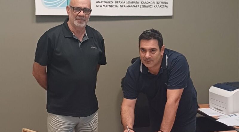 Δήμος Δέλτα: Υπογράφηκε η σύμβαση για εργασίες ηλεκτρικής καλωδίωσης και τοποθέτηση εξοπλισμού φωτισμού εξωτερικών χώρων στην Δ.Ε. Εχεδώρου