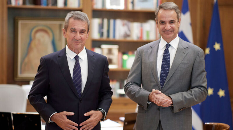 Στη Νέα Δημοκρατία προσχώρησε ο Ανδρέας Λοβέρδος