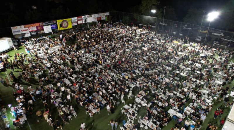 Δ. Ωραιοκάστρου - Ένωση Ποντίων Ωραιοκάστρου και Φίλων: Ποντιακό γλέντι με «μπροστάρηδες» τις νέες και τους νέους (pics)