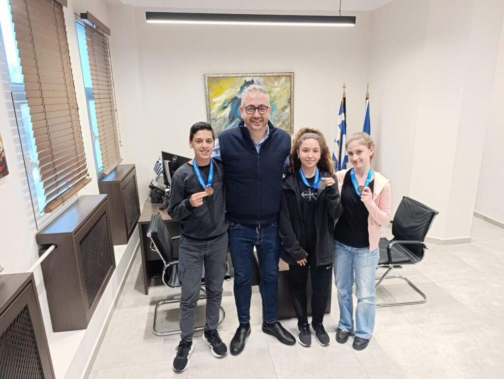 Συγχαρητήρια Τσακίρη σε μαθητές που διακρίθηκαν στο Πανελλήνιο Πρωτάθλημα Σκοποβολής Παίδων Β' 2025