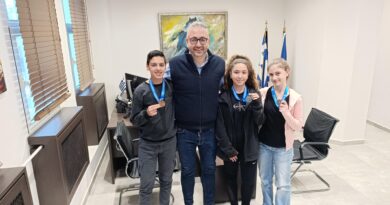 Συγχαρητήρια Τσακίρη σε μαθητές που διακρίθηκαν στο Πανελλήνιο Πρωτάθλημα Σκοποβολής Παίδων Β' 2025