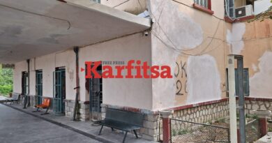 Σίνδος: Άρχισαν οι εργασίες στον σιδηροδρομικό σταθμό – Το άλλοτε εγκαταλελειμμένο κτίριο μεταμορφώνεται (pics, vid)