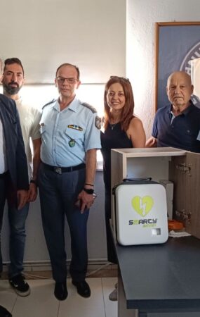 Δωρεά αυτόματου απινιδωτή στο ΑΤ Κορδελιού Ευόσμου – Στη διάθεση των δημοτών όλο το 24ωρο