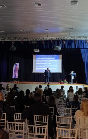 Ξεκινά εκστρατεία κατά του bullying στο Δ. Ωραιοκάστρου – Η αρχή έγινε με διάλεξη του καθηγητή Γ. Παυλίδη