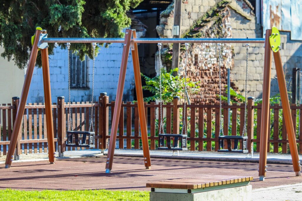 Δήμος Δέλτα: Δύο νέες, σύγχρονες παιδικές χαρές στη Σίνδο (pics)