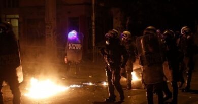 Θεσσαλονίκη: 18 προσαγωγές και μία σύλληψη μετά τη συναυλία του Λεξ