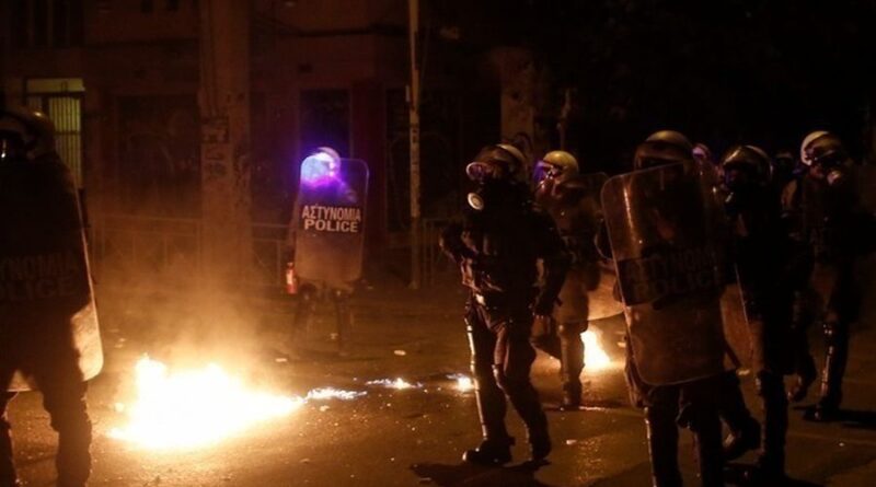 Θεσσαλονίκη: 18 προσαγωγές και μία σύλληψη μετά τη συναυλία του Λεξ