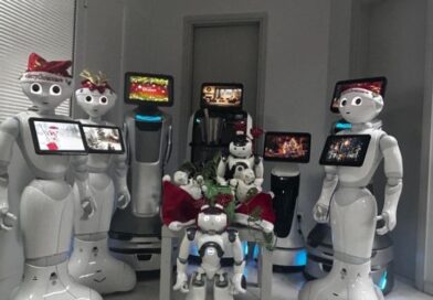 Ρομπότ λένε τα κάλαντα και ο Pepper αναλαμβάνει ρόλο βοηθού Αϊ-Βασίλη