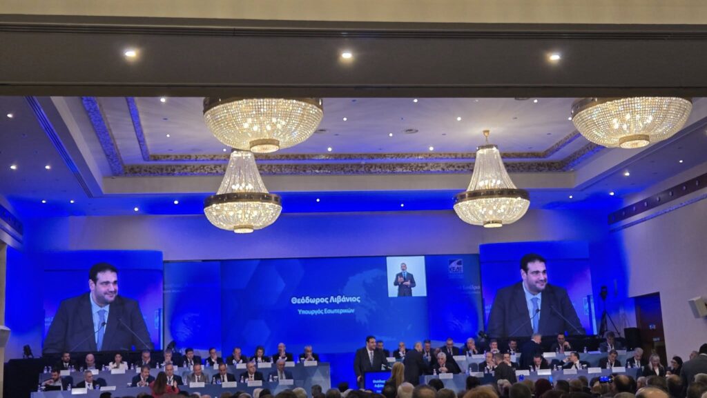 Θα τους βάλει διαγώνισμα τους δημοτικούς συμβούλους που πήγαν στην Αλεξανδρούπολη;