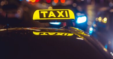 Νέα Μαγνησία: 17χρονη με συνεργό χτύπησαν και λήστεψαν οδηγό ταξί