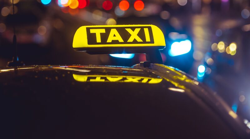 Νέα Μαγνησία: 17χρονη με συνεργό χτύπησαν και λήστεψαν οδηγό ταξί