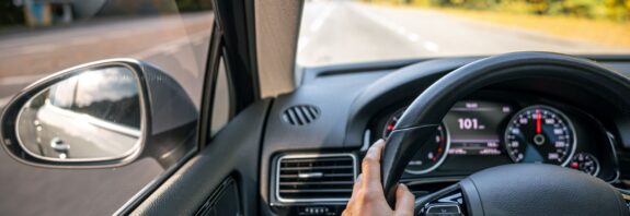 Οριστική λύση στο ζήτημα των πινακίδων κυκλοφορίας - Τέλος στις χρονοβόρες διαδικασίες