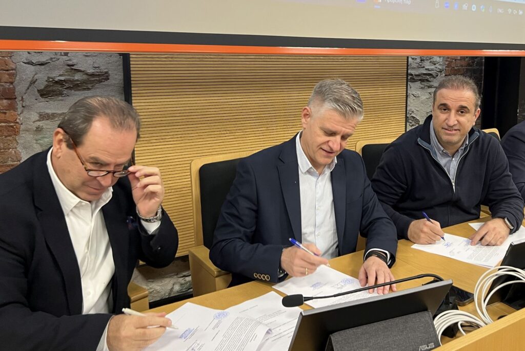 Thess InnoFood: Υπογραφές για το πρώτο ελληνικό hub καινοτομίας στην αγροτοδιατροφή