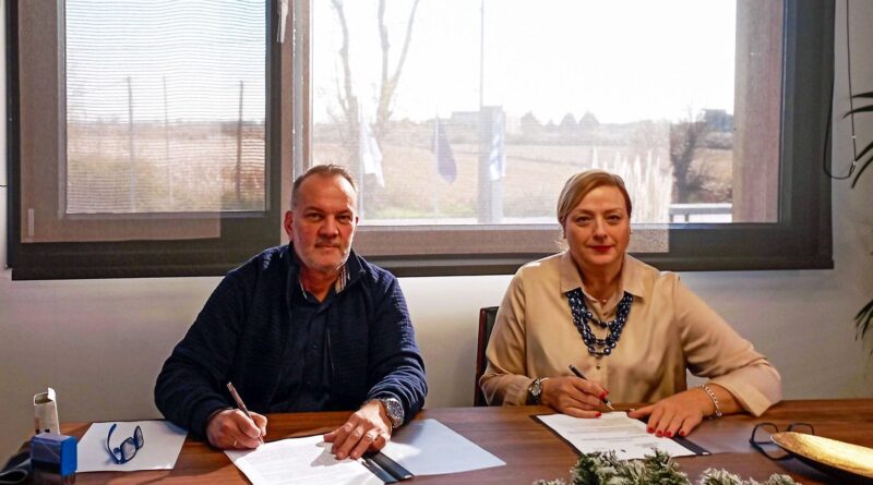 Δήμος Δέλτα: Υπεγράφη η σύμβαση για νέο δίκτυο ύδρευσης και αποχέτευσης στον οικισμό «Αγία Σοφία» Διαβατών