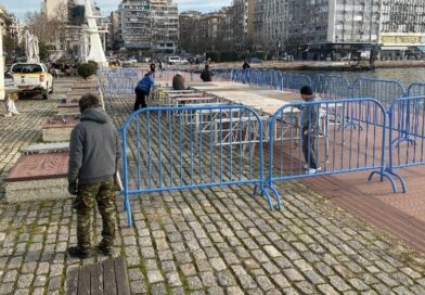 Ετοιμασίες στο λιμάνι της Θεσσαλονίκης για την τελετή καθαγιασμού των Υδάτων