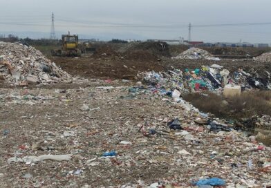 Άδειαζαν μπάζα σε χωράφι σε περιοχή του Δήμου Δέλτα από το 2020 - 6 συλλήψεις (pics)