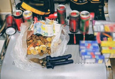 Συνελήφθη επ' αυτοφώρω μετά από διάρρηξη ζαχαροπλαστείου στη Χαριλάου