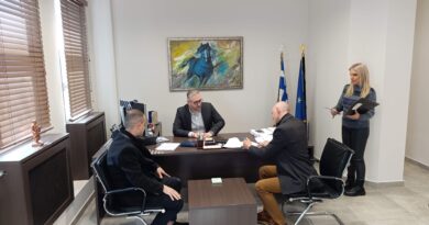 Ορκίστηκαν οι δύο πρώτοι νέοι δημοτικοί αστυνομικοί στον Δ. Ωραιοκάστρου