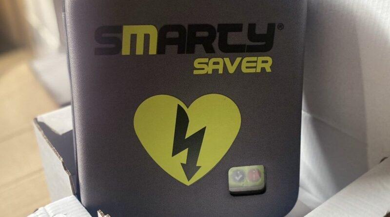 Ο Δήμος Δέλτα τοποθετεί 42 απινιδωτές σε δημοτικά κτίρια και σχολικές μονάδες